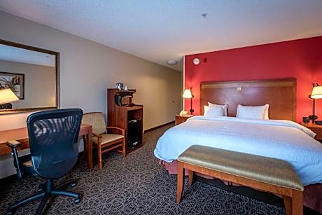 King Room with Shower - Non-Smoking