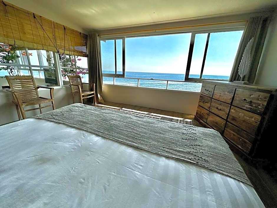Beach front villa , All Mare 2
