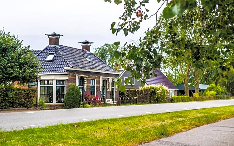 Bed & Breakfast "Bij Lucie"