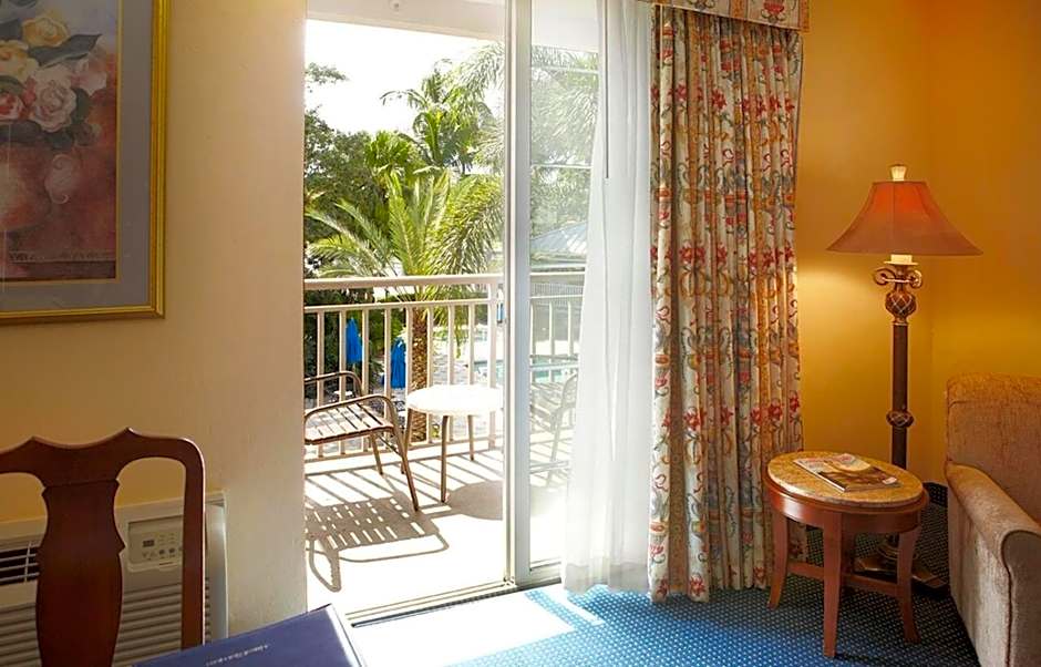 Trianon Bonita Bay Hotel