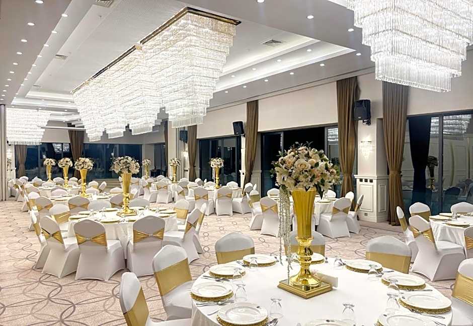 The Conforium Hotel Van