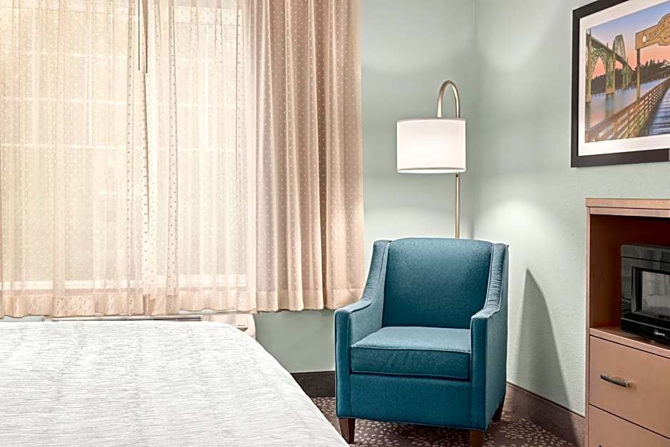 La Quinta Inn & Suites by Wyndham Newport