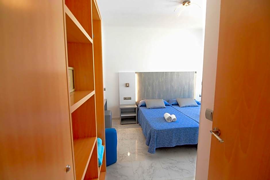 Apartamentos Playa Sol