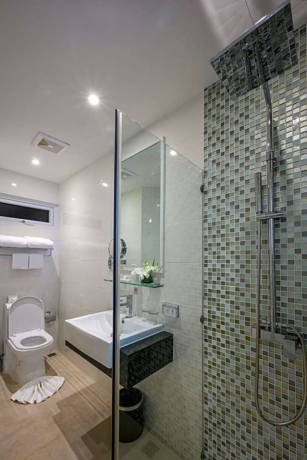 The Beachfront Hotel Phuket