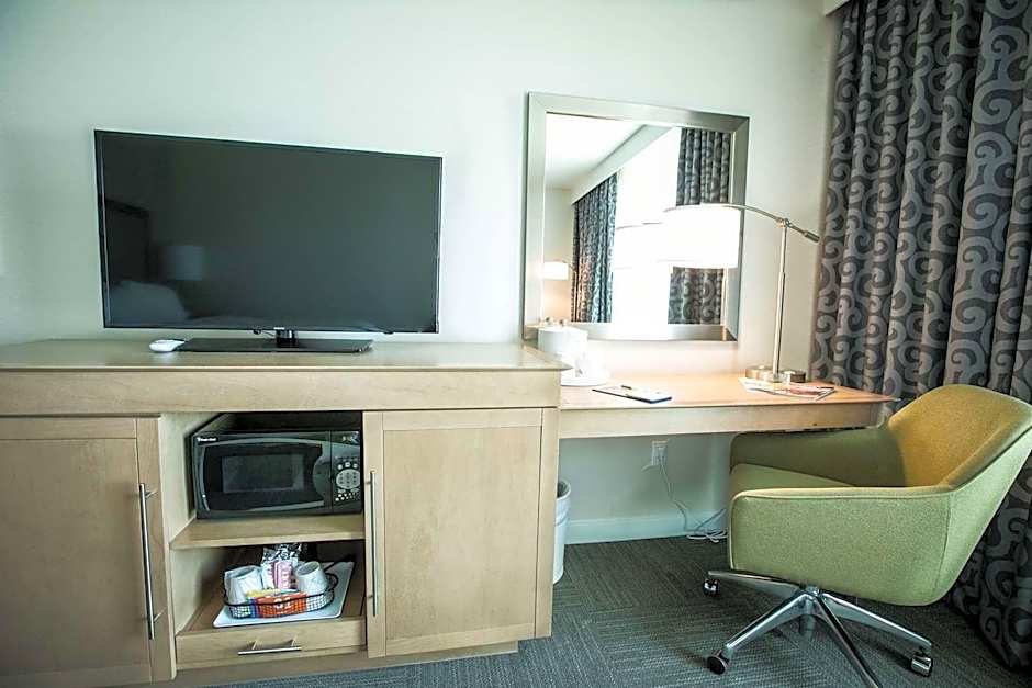 Hampton Inn By Hilton & Suites Tempe/Phoenix Airport, Az