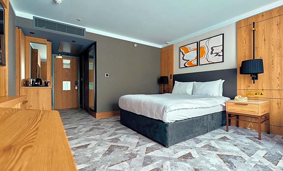 Crowne Plaza Marlow By IHG