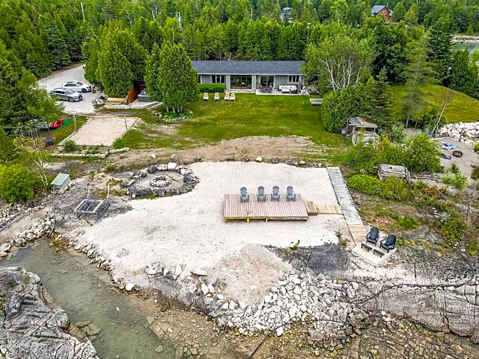 Georgian Legendary Tobermory Retreat With Hot Tub