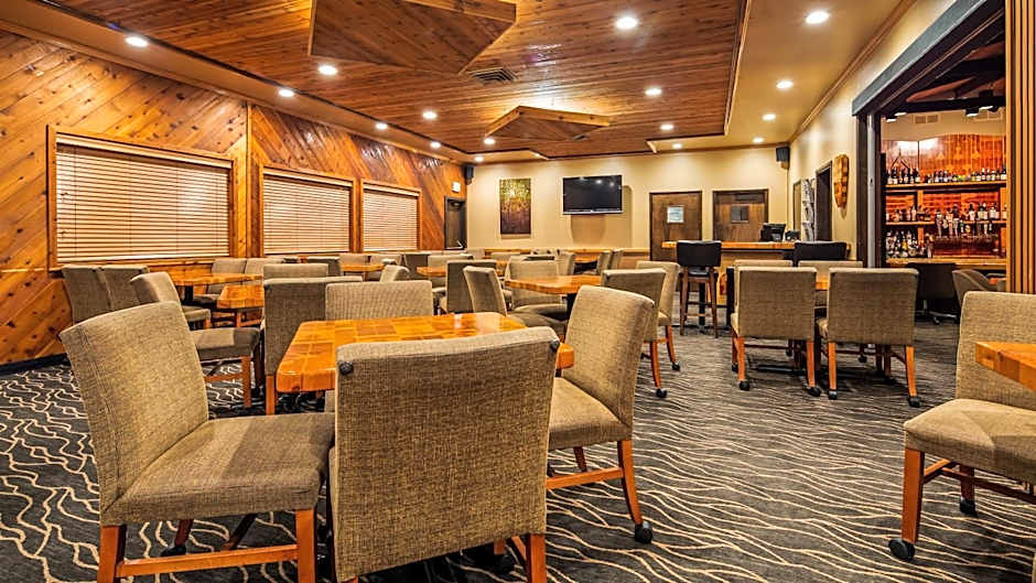 Best Western Plus Tree House