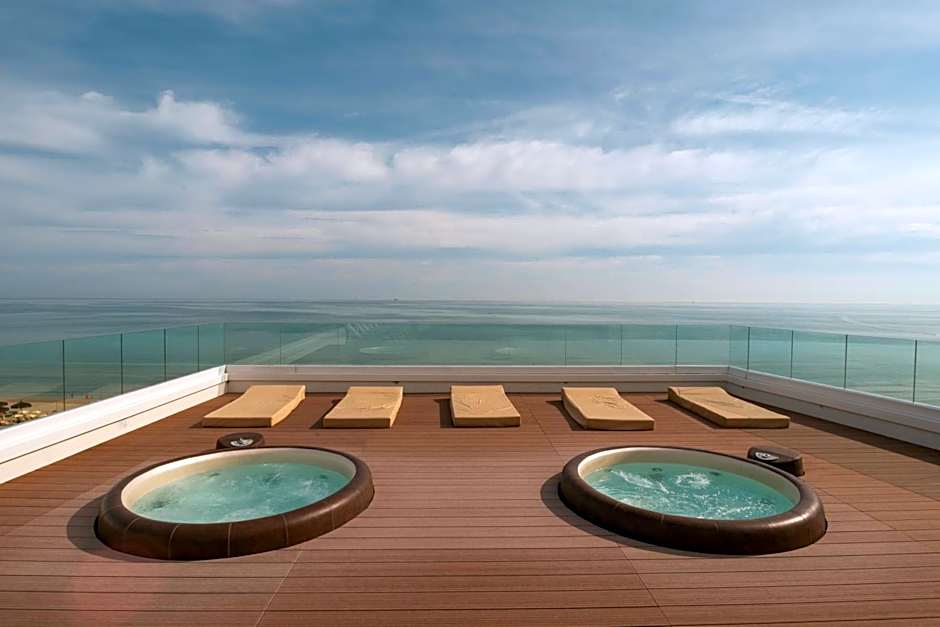 Abruzzo Marina Hotel - Family & Beach Resort