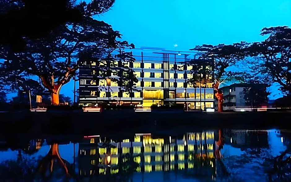 Flemington Hotel