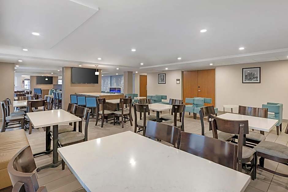 MainStay Suites Oak Brook Terrace - Chicago