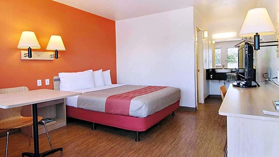 Motel 6-San Angelo, TX