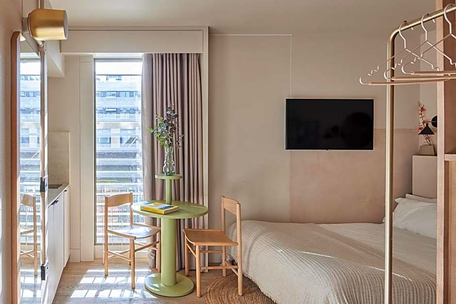 Buckle Street Studios by Locke