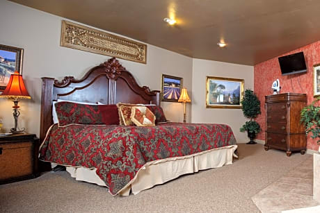 Deluxe Suite with Spa Bath