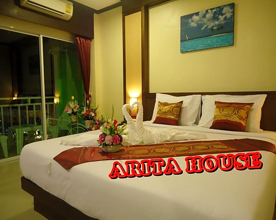 Arita House
