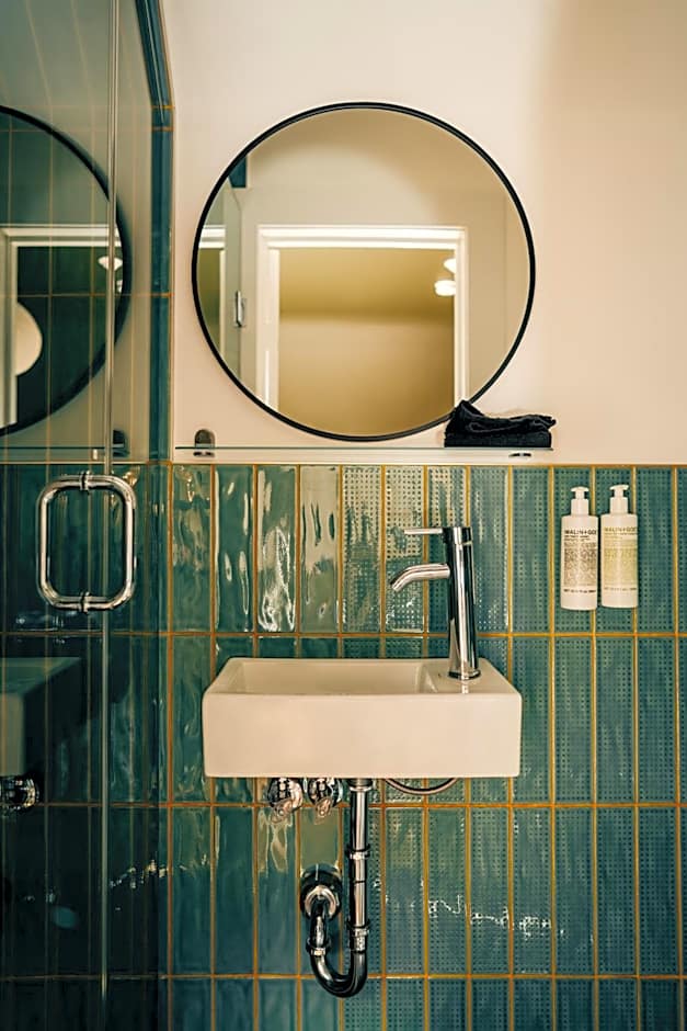 Somewhere Inn Collingwood