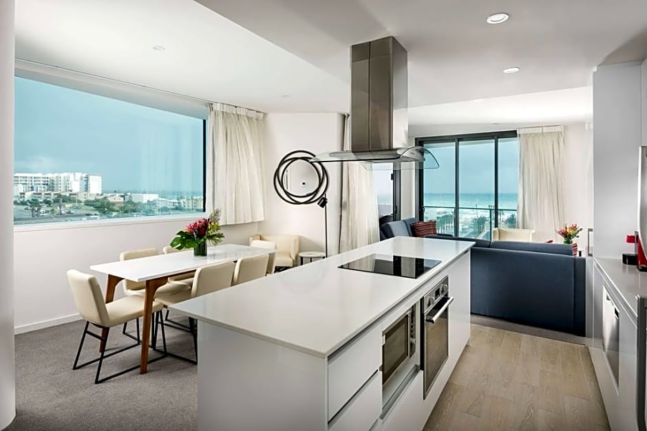 Ramada by Wyndham VetroBlu Scarborough Beach