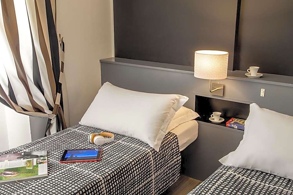 Radio Hotel