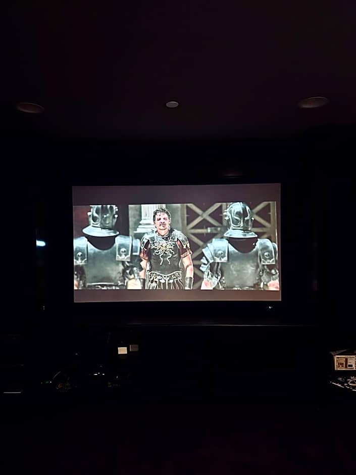 Luxurious Multi-Family Home in Vancouver West, 10 Mins Downtown