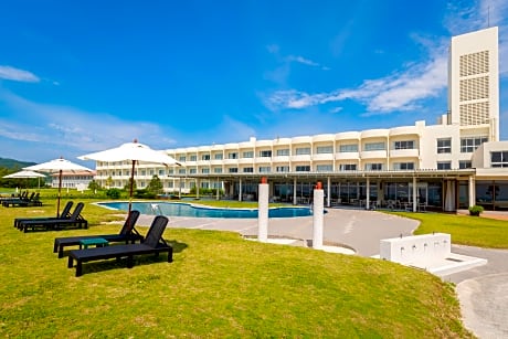 Kumejima Eef Beach Hotel