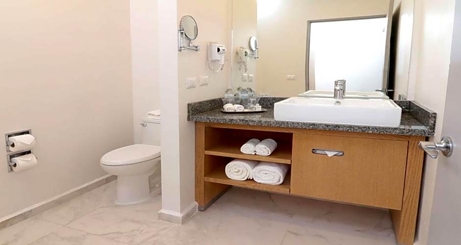 Bluu Hotel Aeropuerto Monclova-Frontera