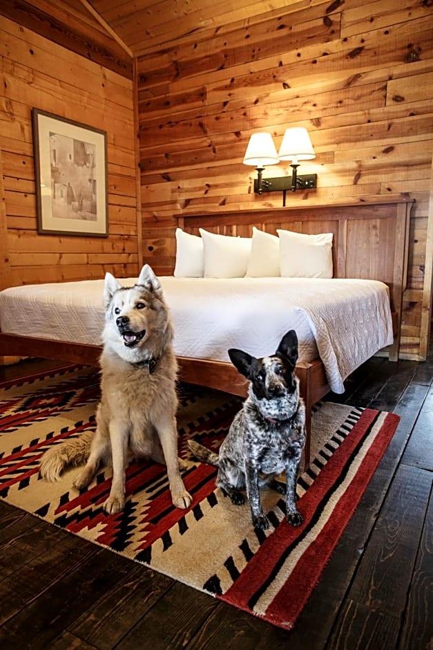 Chama Trails Motel