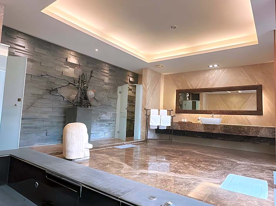 Orient Luxury Villa Motel