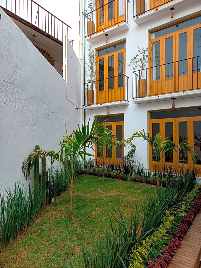 Santa Cecilia Hotel