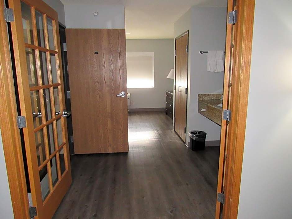 AmericInn by Wyndham Lincoln South