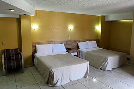 SUITE TWO DOUBLE BEDS PULL OUT SOFA