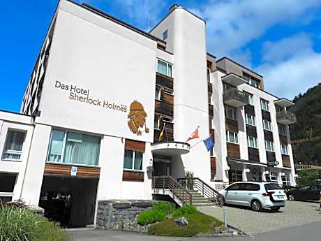 Hotel Sherlock Holmes "nur 200 m zur Gondelbahn Hasliberg"