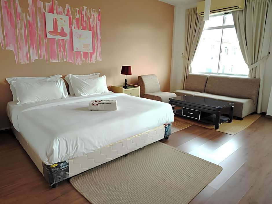 Natol Homestay - Kuching Home Penthouse Airport Road