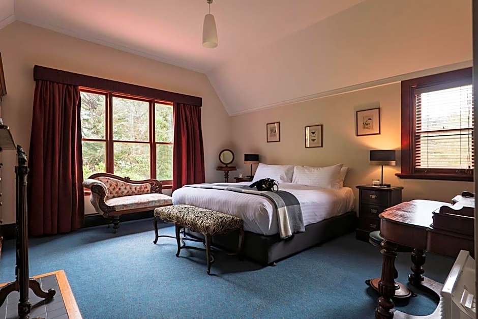 Photo 1 of 8 of 1 King Bed Suite