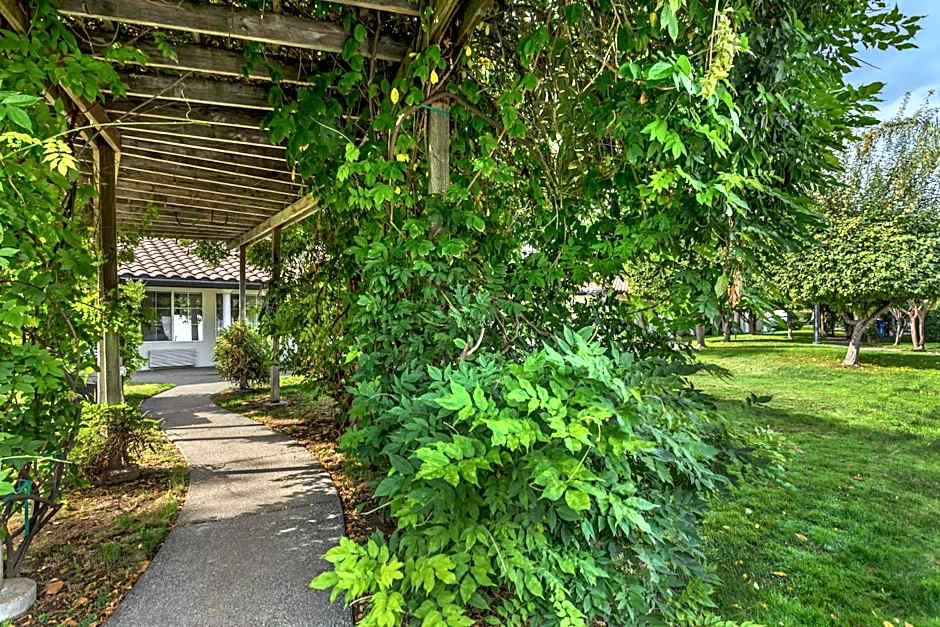 University Park Inn & Suites, an Ascend Collection Hotel