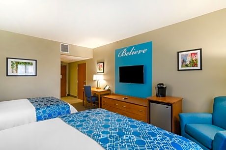 Queen Room with Two Queen Beds - Non-Smoking
