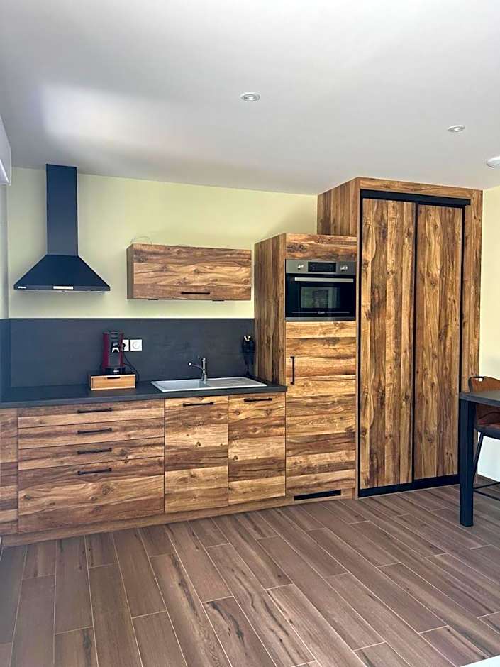 LA VALENTINE Love room GITES DES 3 LAVOIRS