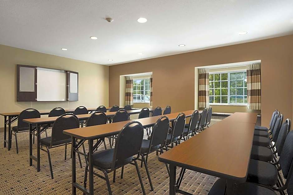 Microtel Inn & Suites By Wyndham Carrollton