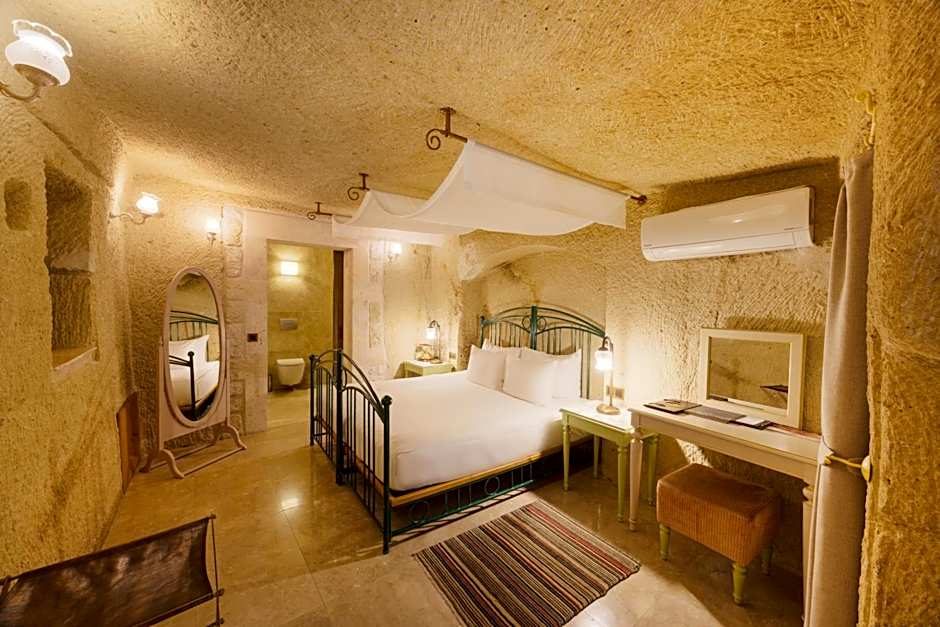 Tafoni Houses Cave Hotel