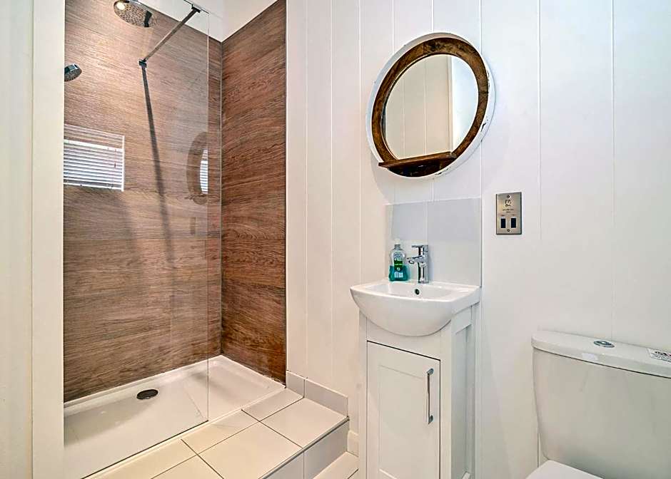 Henfields Country Retreat