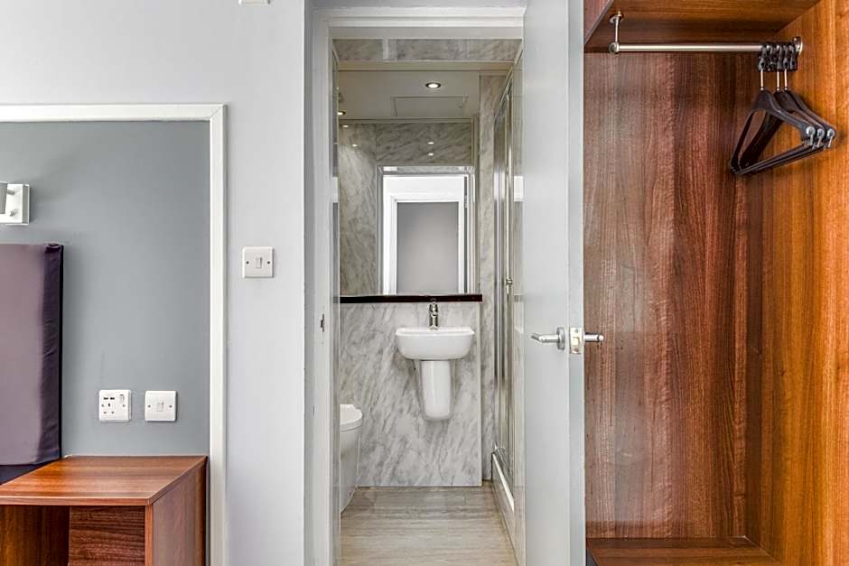 1 Lexham Gardens Hotel