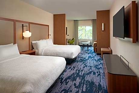 Suite, 2 Queen, Sofa bed