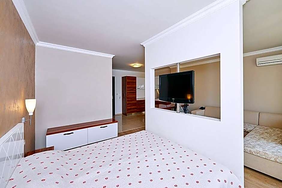 Penelopa Palace Apart Hotel & SPA