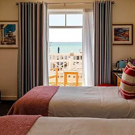 Small Classic Double Room - Non-Smoking