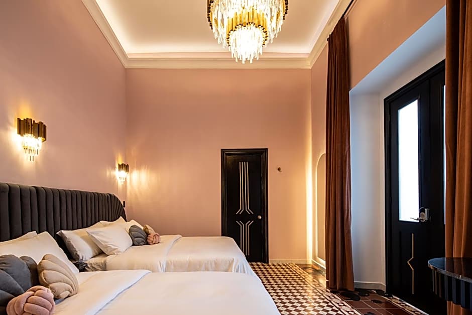 HOLT Hotel De Mi Independencia Double Queen Room