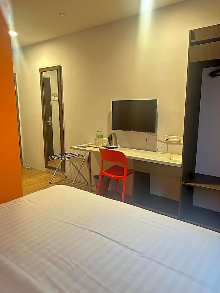 Foto 1 daripada 7 — Business 1 Queen Bed