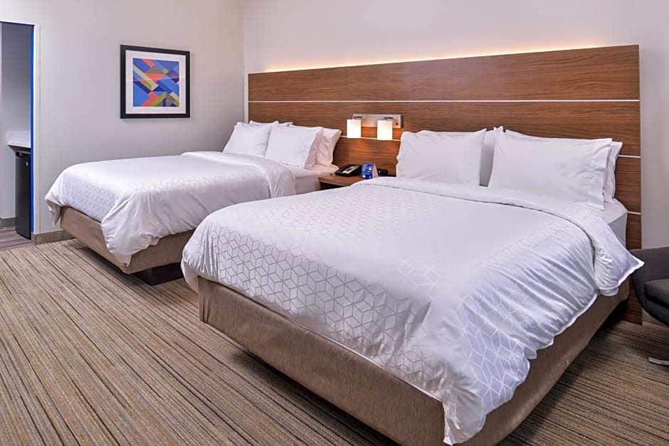 Holiday Inn Express & Suites Farmville By IHG