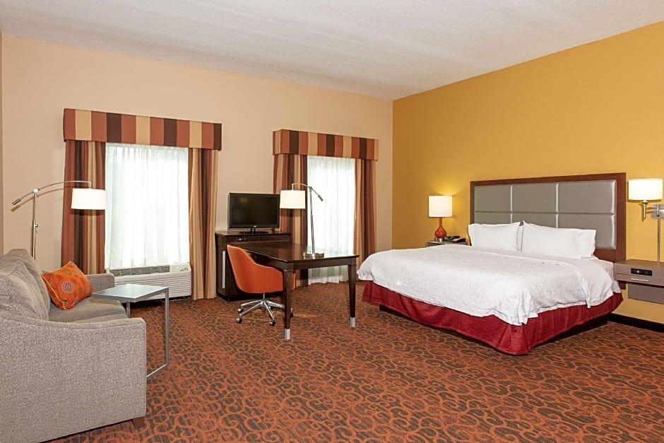 Photo 1 of 5 of Studio 1 King Bed, Hearing/Mobility Accessible, Roll in Shower