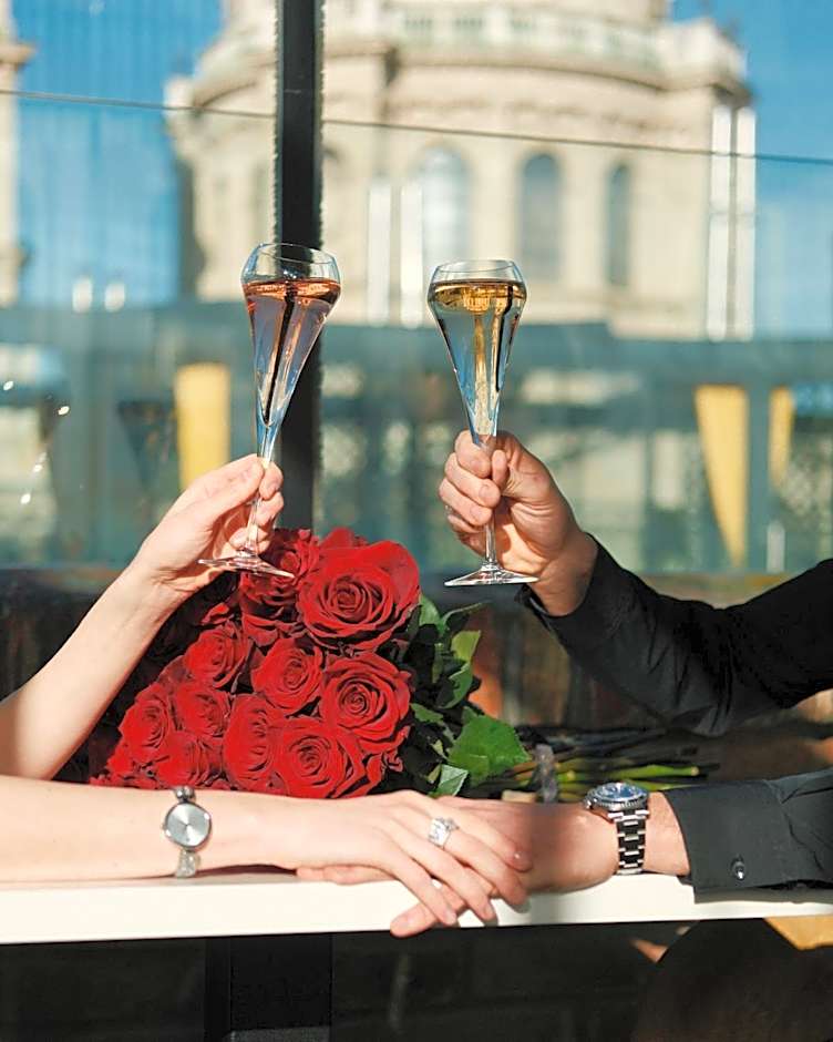 Aria Hotel Budapest by Library Hotel Collection