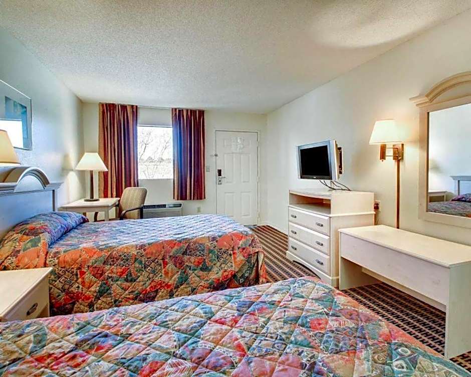 Econo Lodge Pearl