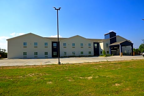 Americas Best Value Inn & Suites Prairieville